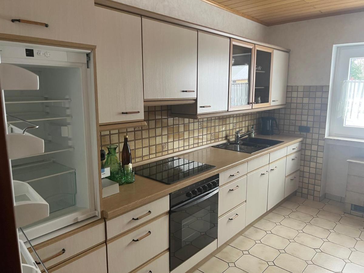 Strassenhaus Ferienwohnungjahrsfeld מראה חיצוני תמונה