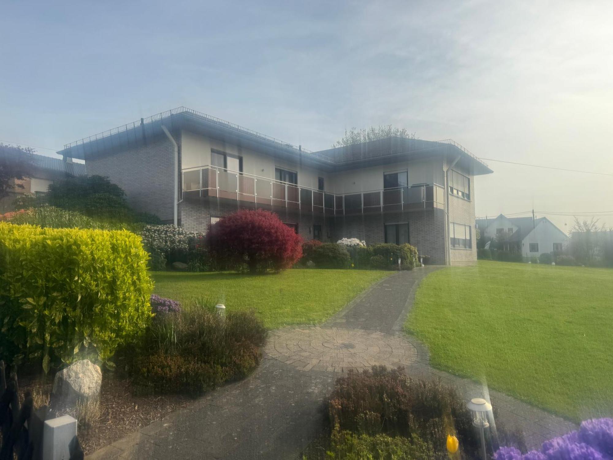 Strassenhaus Ferienwohnungjahrsfeld מראה חיצוני תמונה